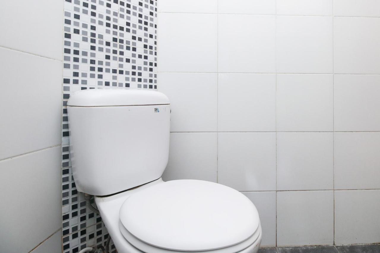 Airy Rungkut Medokan Ayu Dua Blok S 1 2* Surabaya
